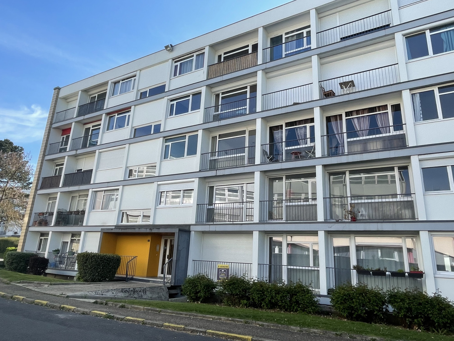 Appartement T4-72m2-MONT-SAINT-AIGNAN