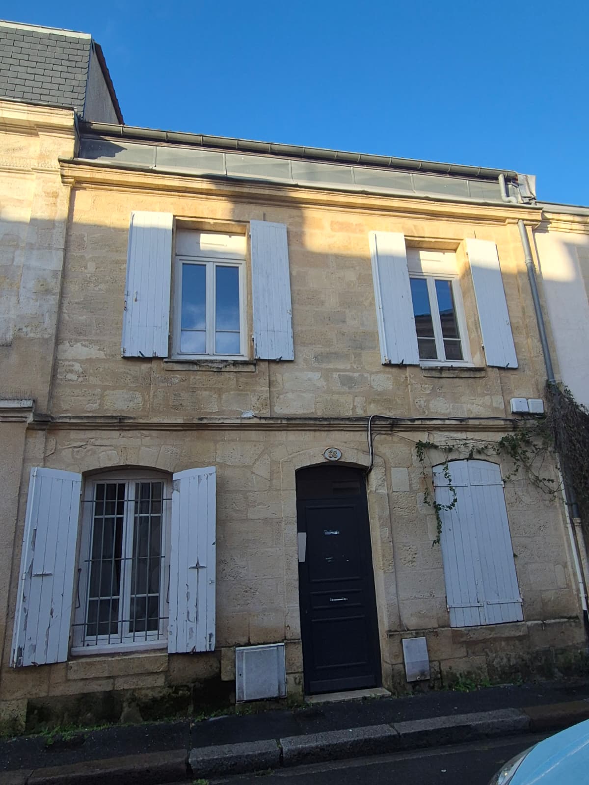 RUE  GINER DE LOS RIOS