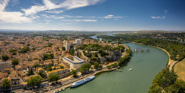 Location nue - T3 - 67m2 - Avignon