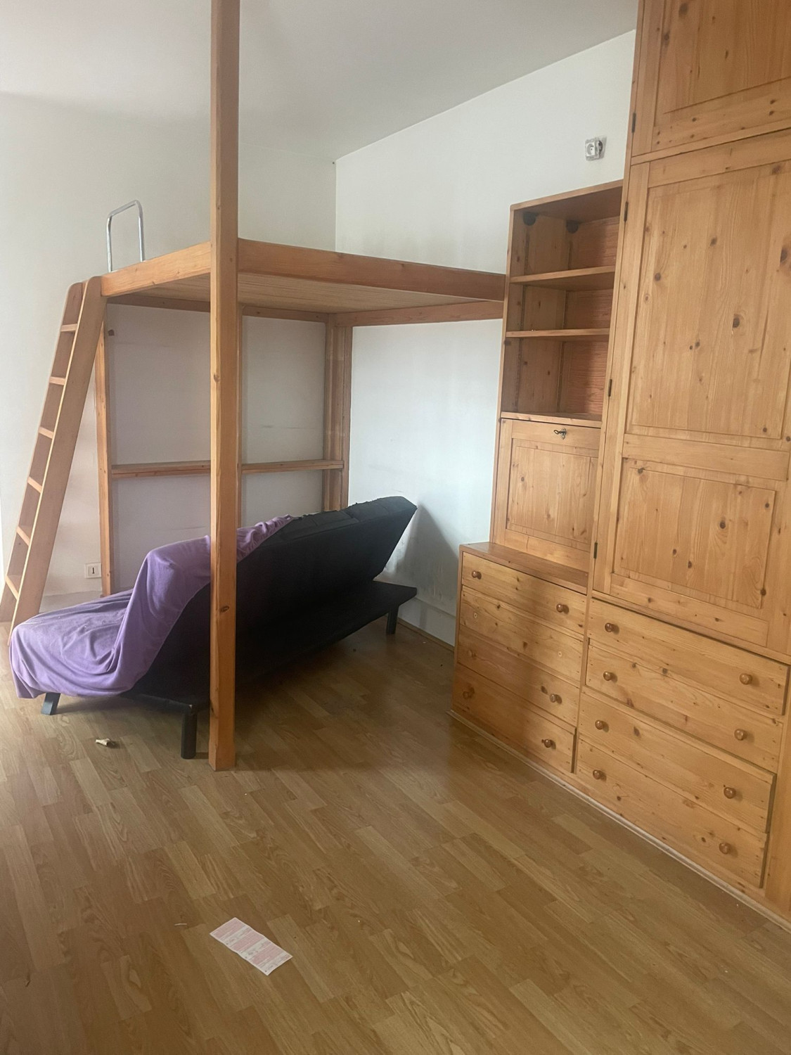 Appartement T1-25m2-CLICHY