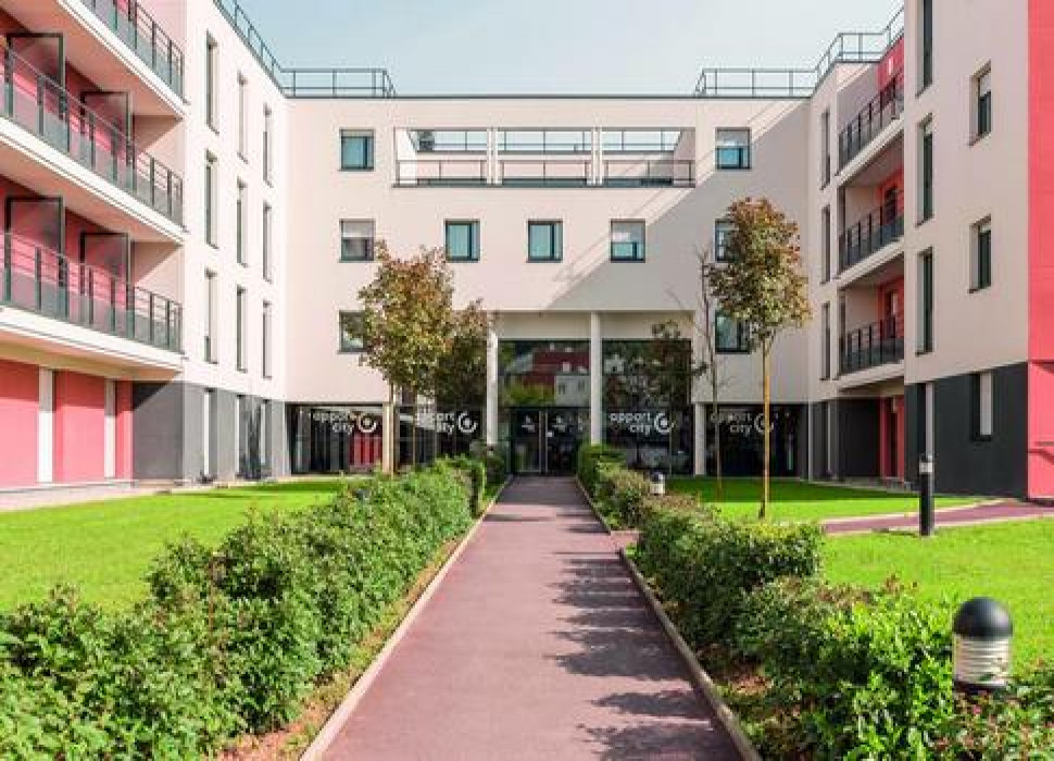 Versailles-Saint Cyr Ecole