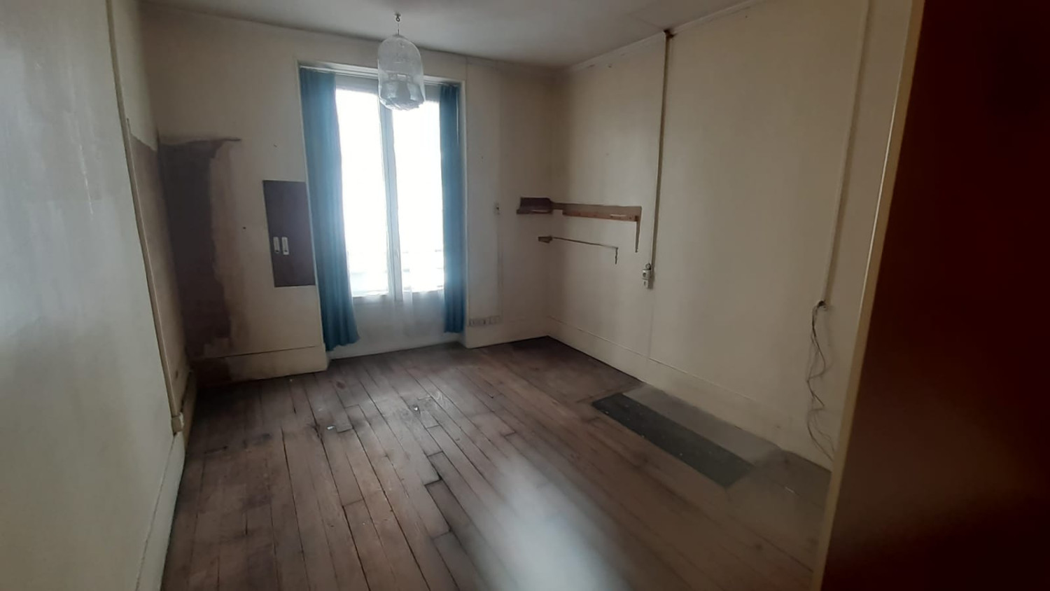Appartement DECOUPE-60m2-PARIS