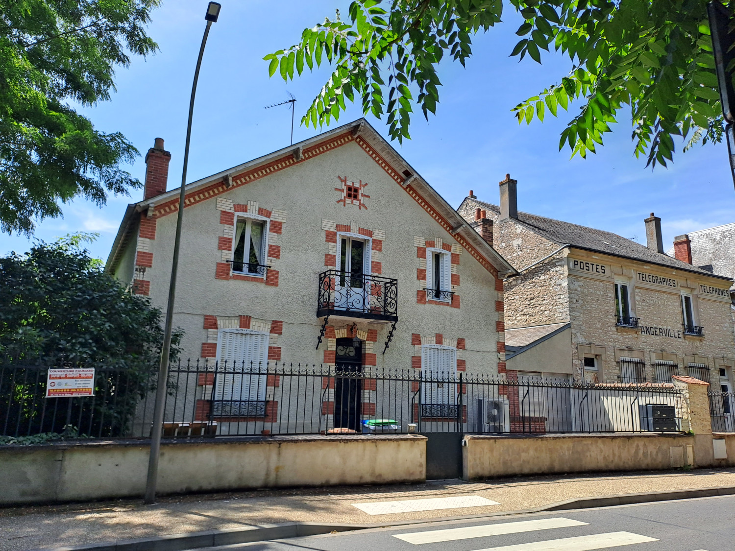 Immeuble 192m2-ANGERVILLE