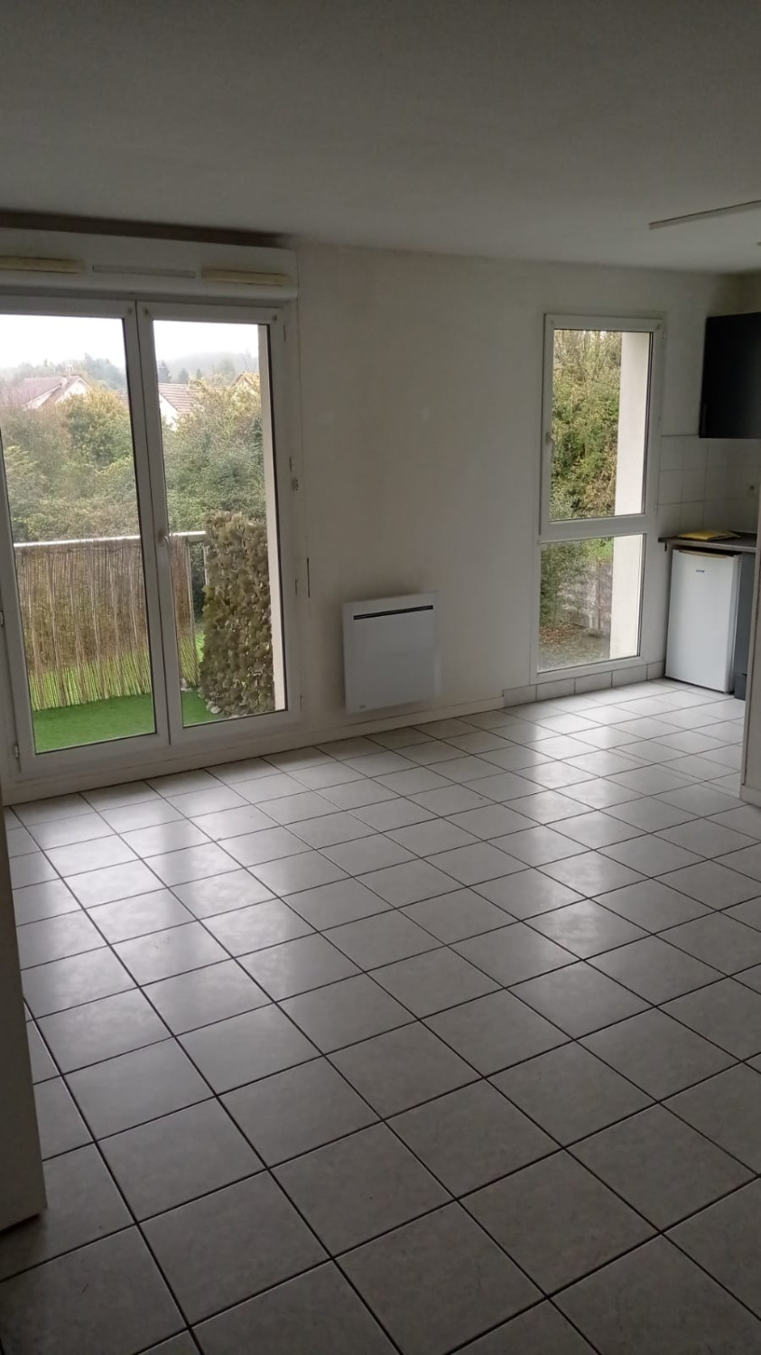 Appartement T3-56m2-MONTEREAU-FAULT-YONNE