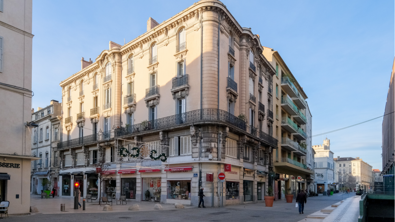 AVIGNON : Bonneterie