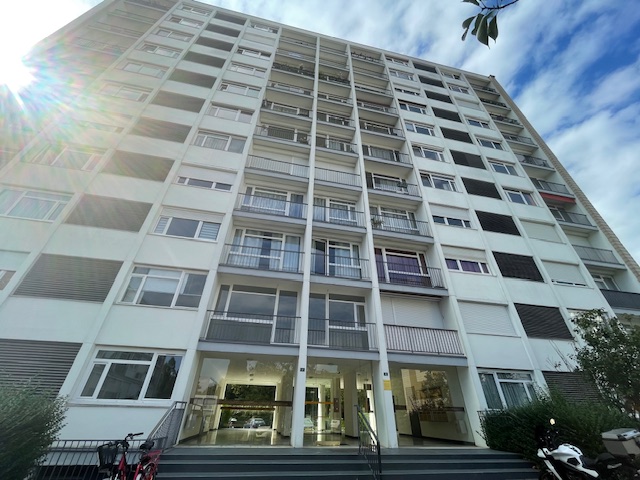 Appartement T4-72m2-MONT-SAINT-AIGNAN