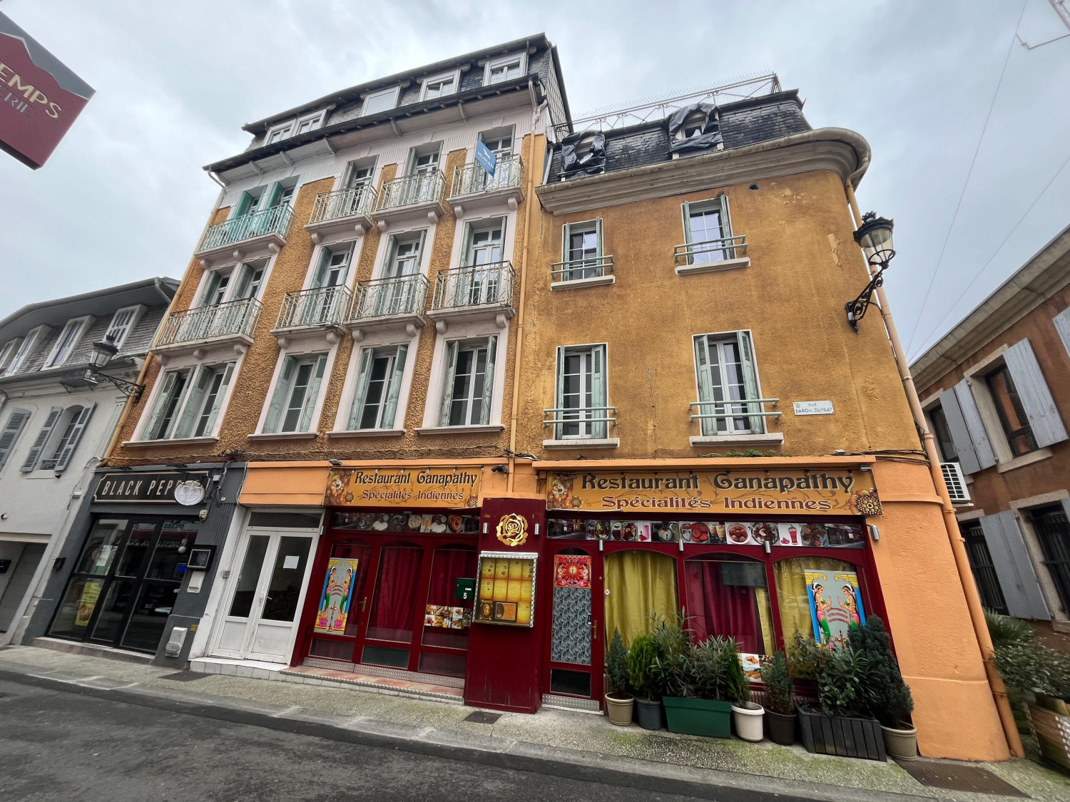 Appartement T1-81m2-LOURDES
