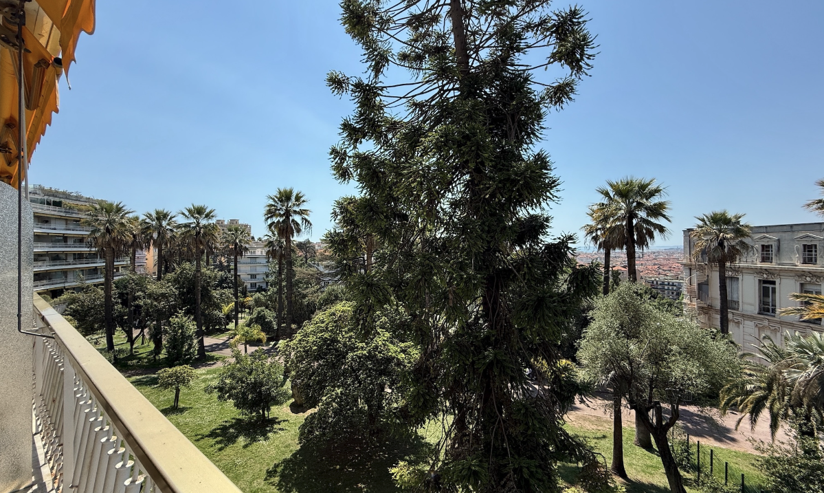 Appartement T3-70m2-NICE