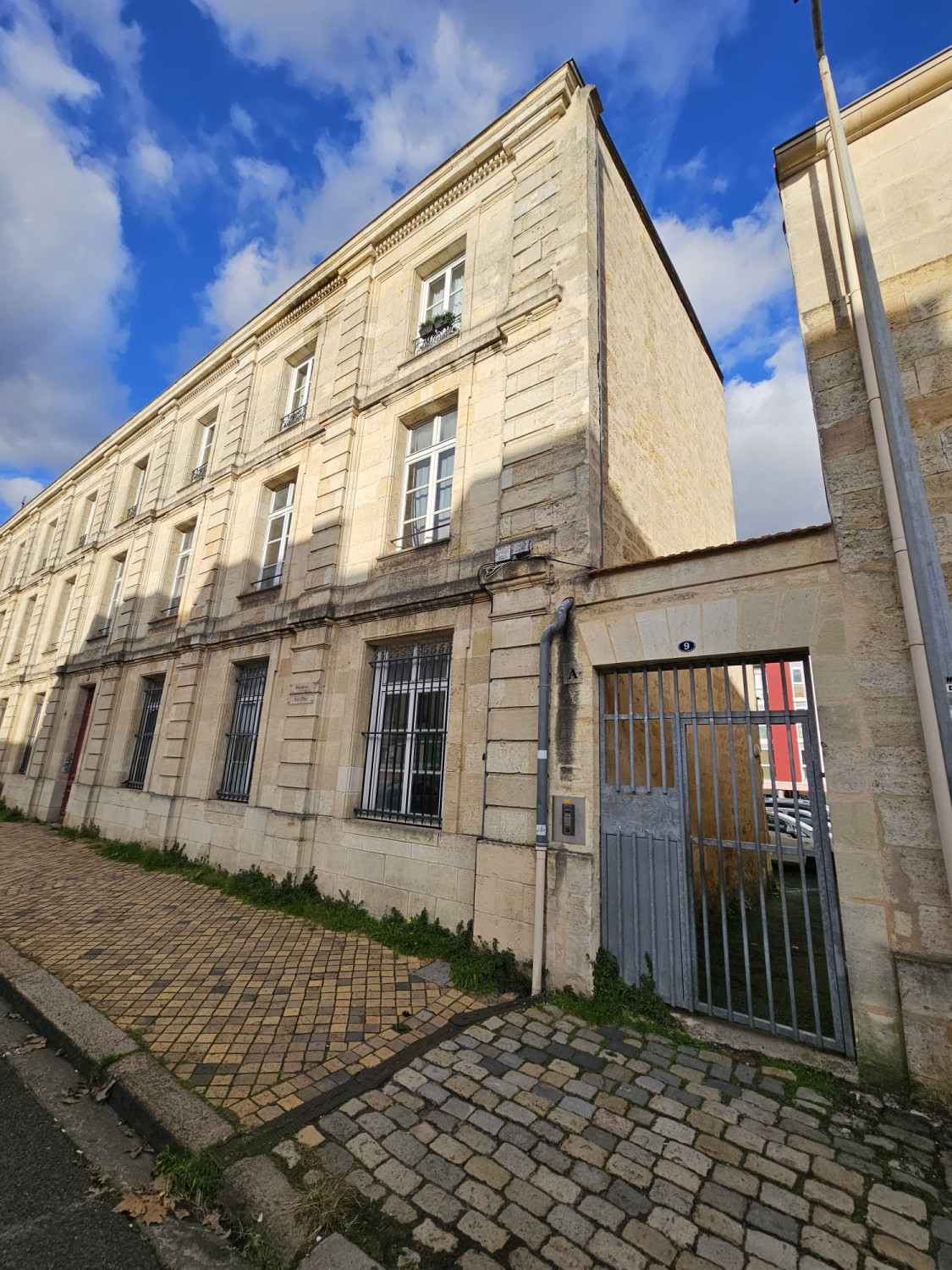Appartement T3-69m2-BORDEAUX