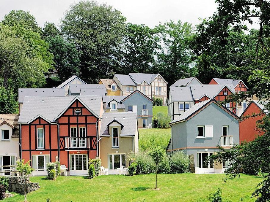 Village Normandy Garden