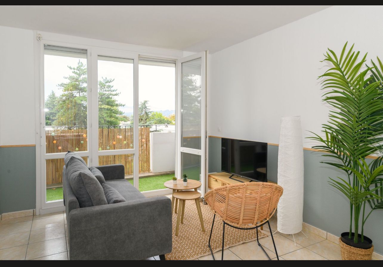 Appartement T4-70m2-PAU